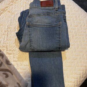 Express skinny blue jeans sz 4R - like new